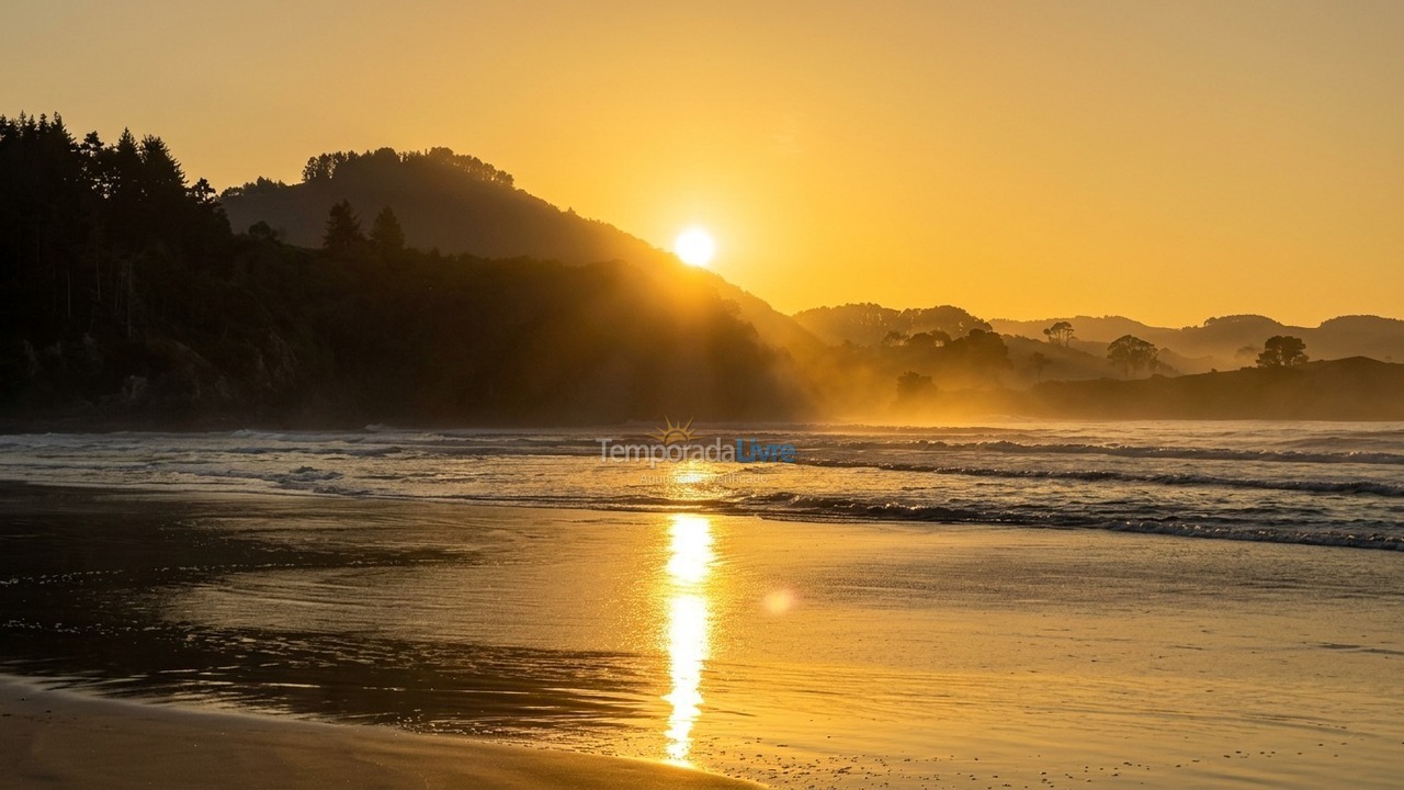 Apartment for vacation rental in Ubatuba (Praia Grande)