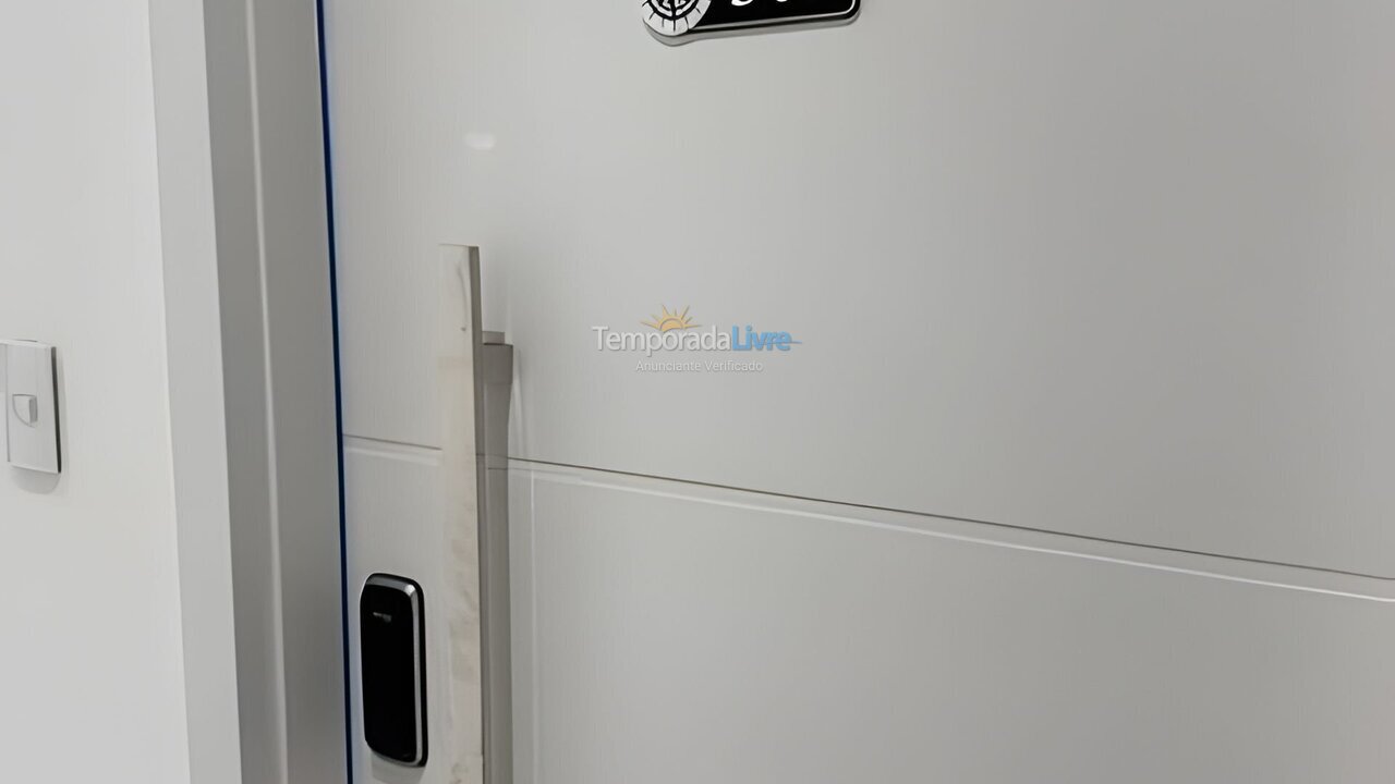 Apartamento para aluguel de temporada em Bombinhas (Praia de Bombas)