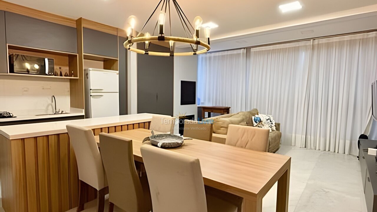 Apartamento para aluguel de temporada em Bombinhas (Praia de Bombas)