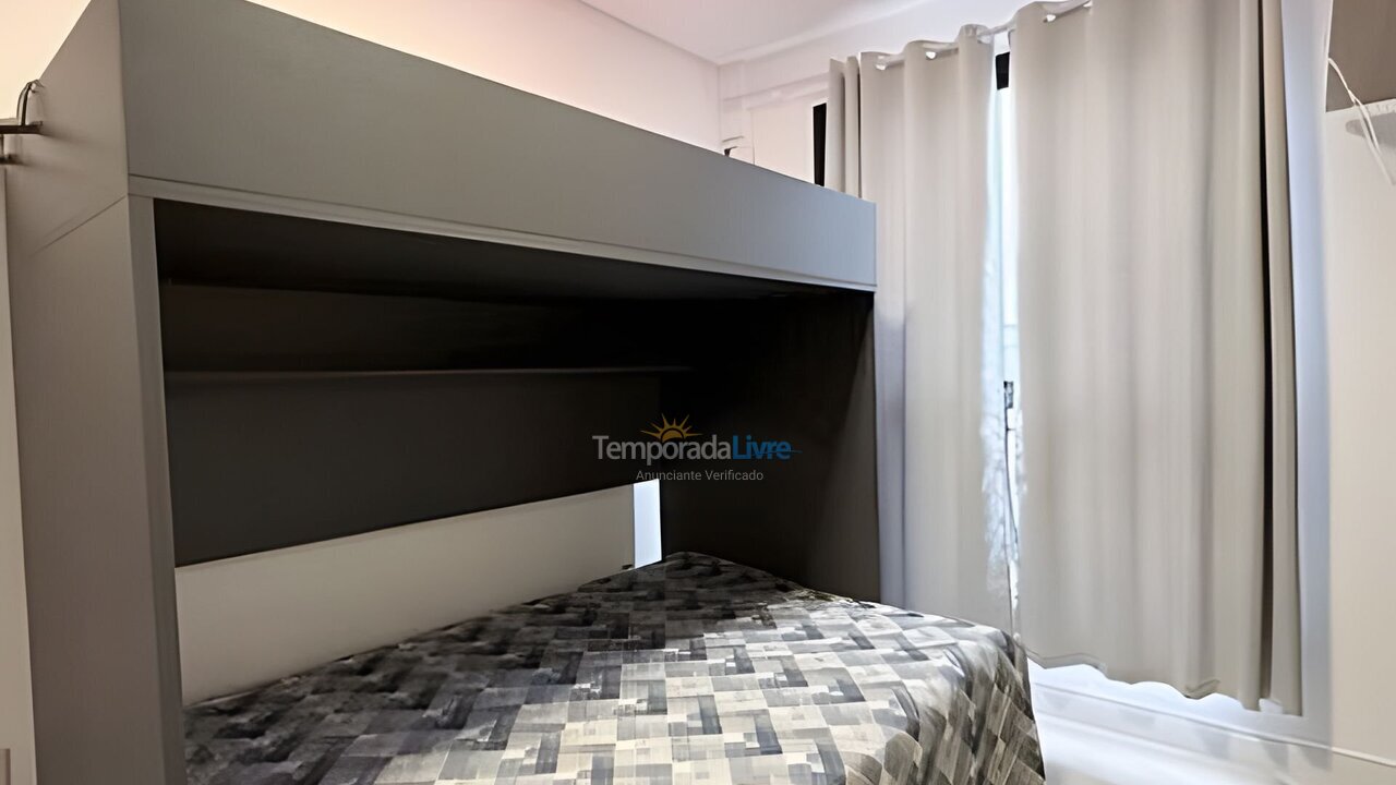 Apartamento para aluguel de temporada em Bombinhas (Praia de Bombas)