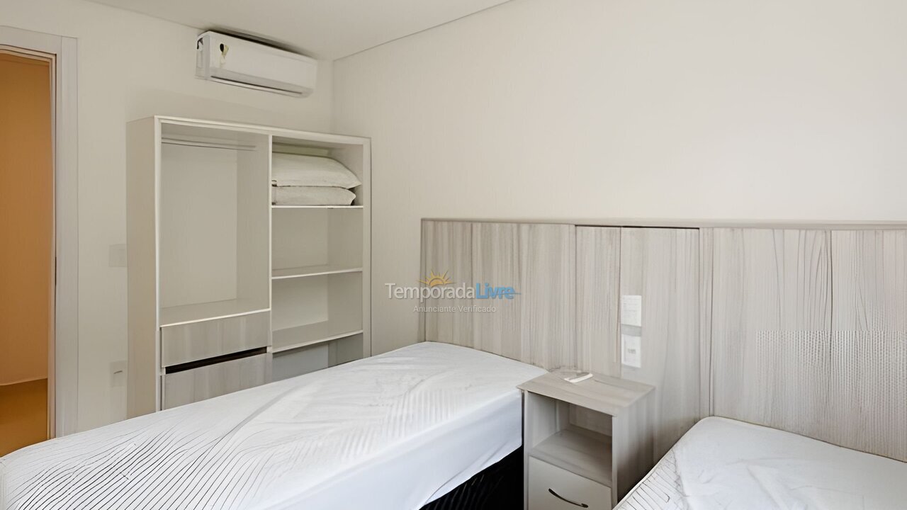 Apartment for vacation rental in Bombinhas (Praia de Bombas)