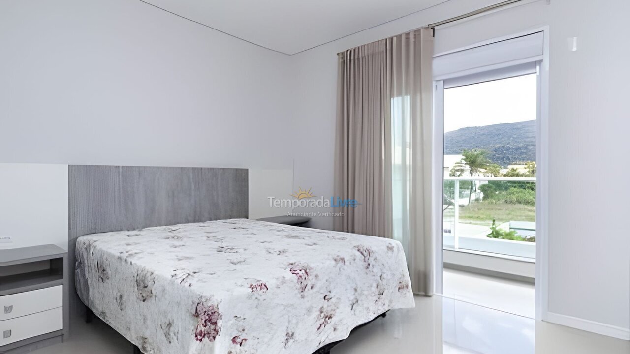 Apartment for vacation rental in Bombinhas (Mariscal)