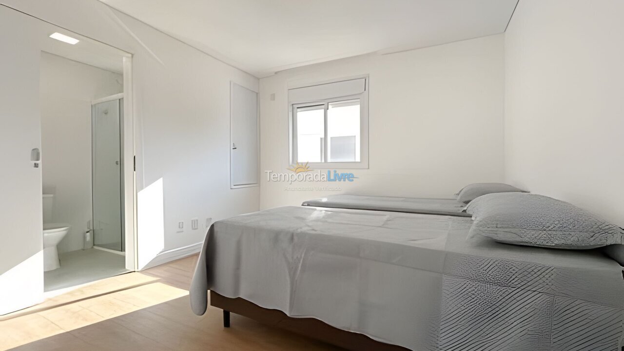 Apartment for vacation rental in Bombinhas (Praia de Bombas)