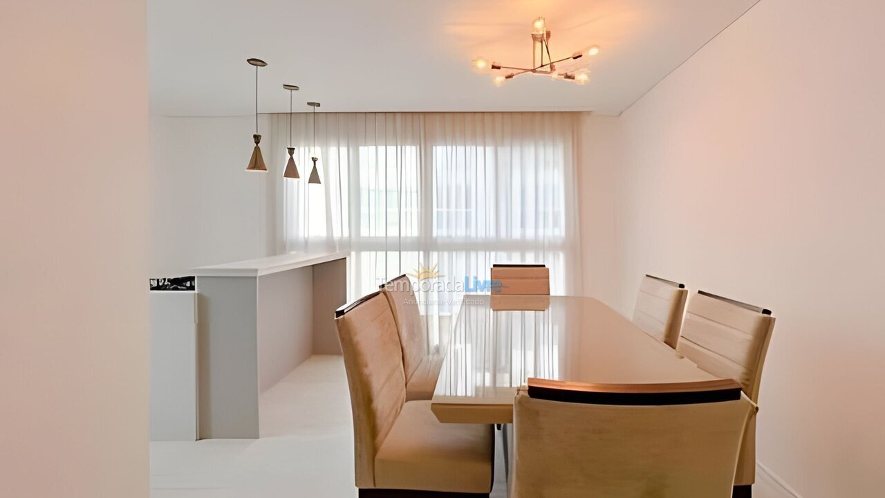 Apartment for vacation rental in Bombinhas (Praia de Bombas)