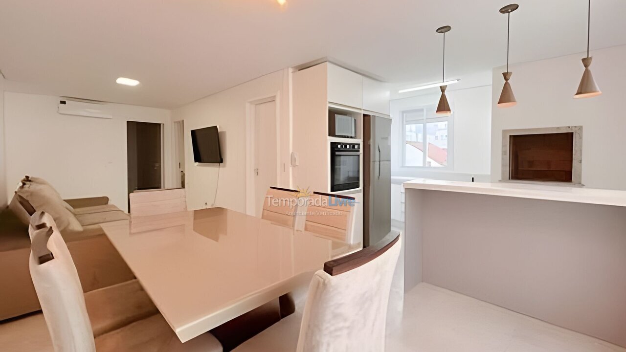 Apartment for vacation rental in Bombinhas (Praia de Bombas)