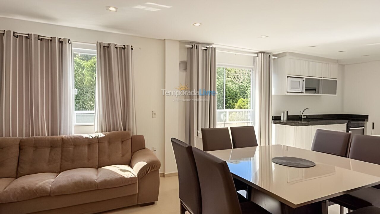 Apartment for vacation rental in Bombinhas (Praia de Bombas)