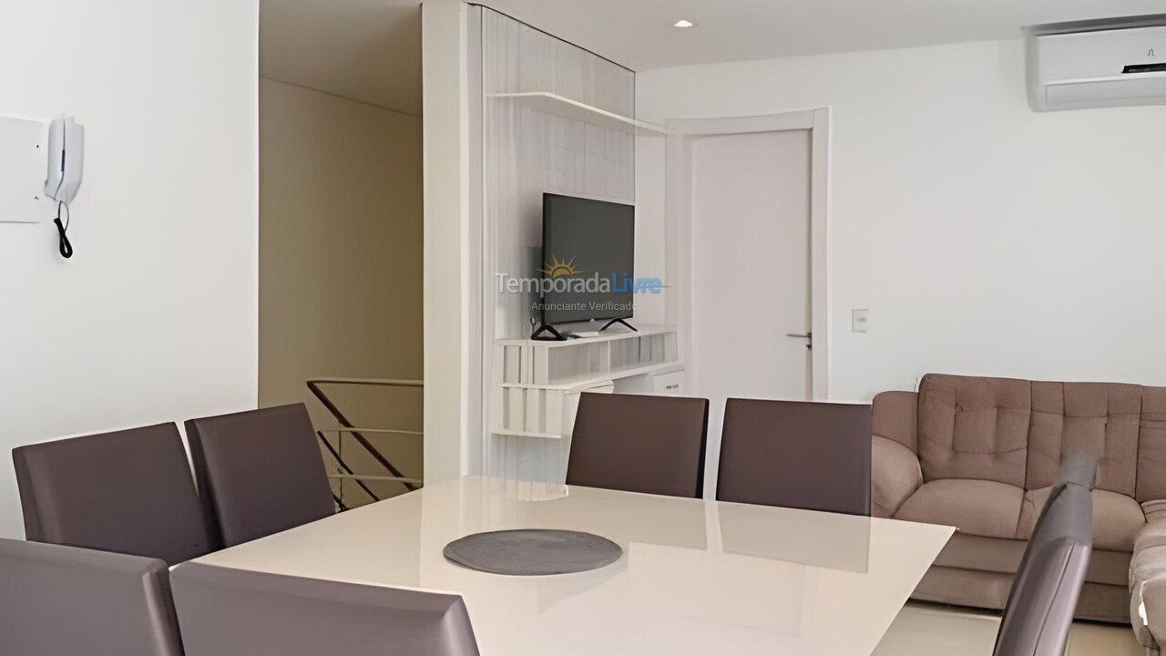 Apartment for vacation rental in Bombinhas (Praia de Bombas)