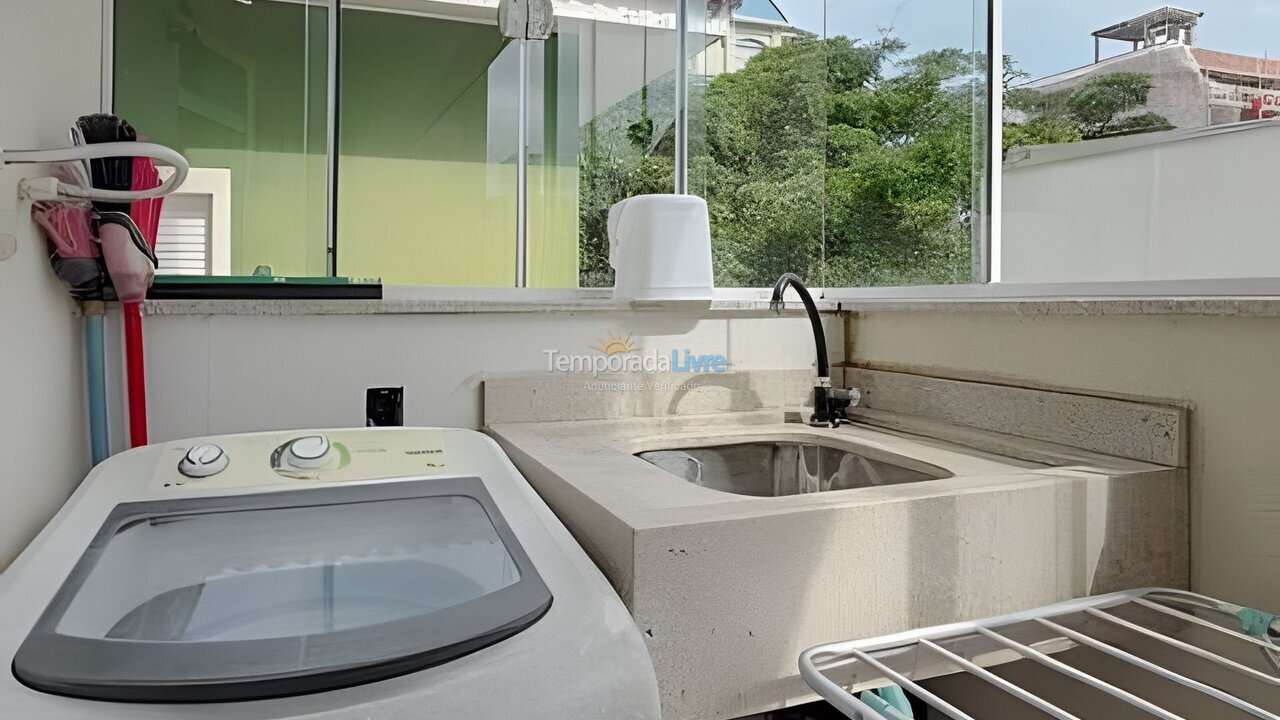 Apartamento para aluguel de temporada em Bombinhas (Canto Grande)