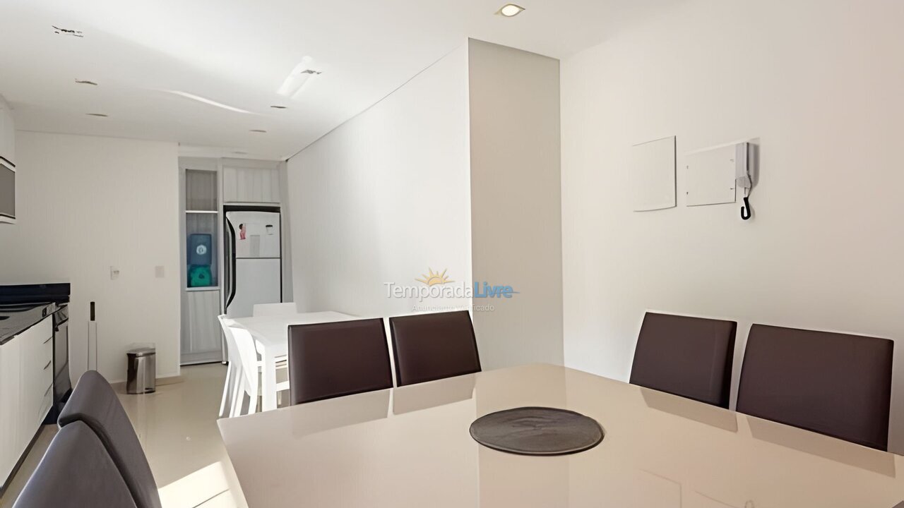Apartment for vacation rental in Bombinhas (Praia de Bombas)