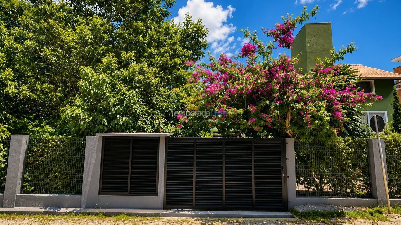 Ranch for vacation rental in Bombinhas (Praia de Bombinhas)