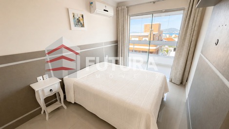3-Bedroom Apartment in Bombas, 100 meters from the sea.