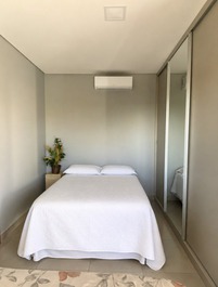 Casa moderna dentro de condomínio - 50min de BH