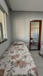 Casa moderna dentro de condomínio - 50min de BH