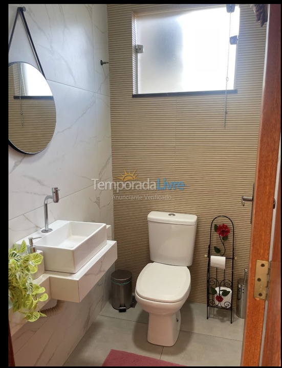 Casa para aluguel de temporada em Jaboticatubas (Condomínio Recanto das Araras)