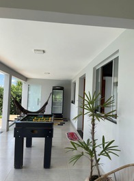 Casa moderna dentro de condomínio - 50min de BH