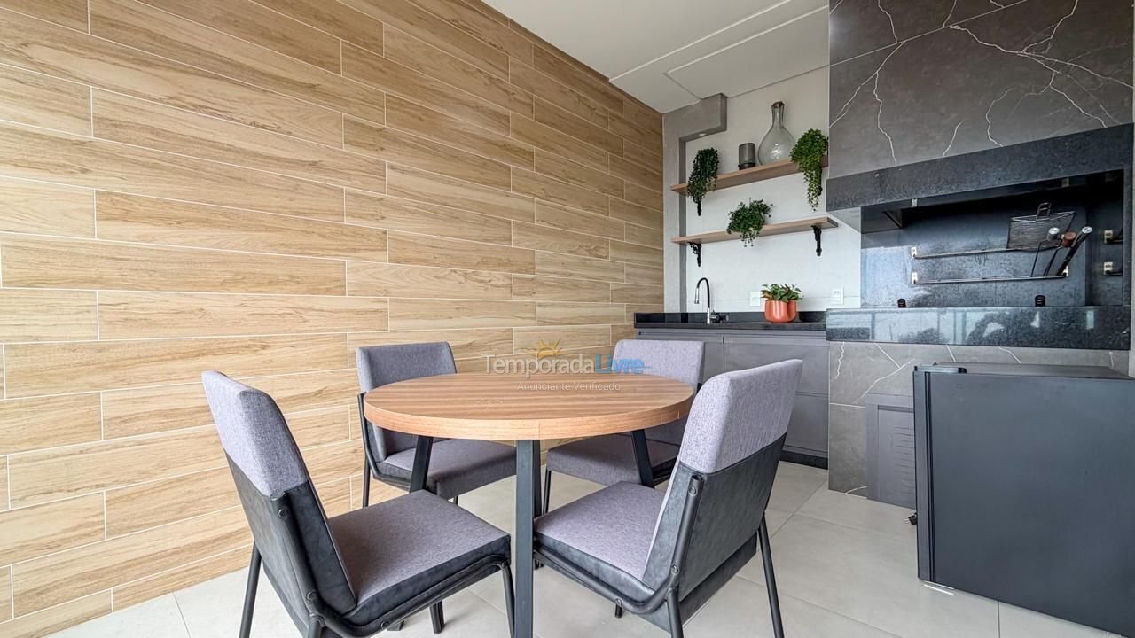 Apartment for vacation rental in Bombinhas (Praia de Bombas)