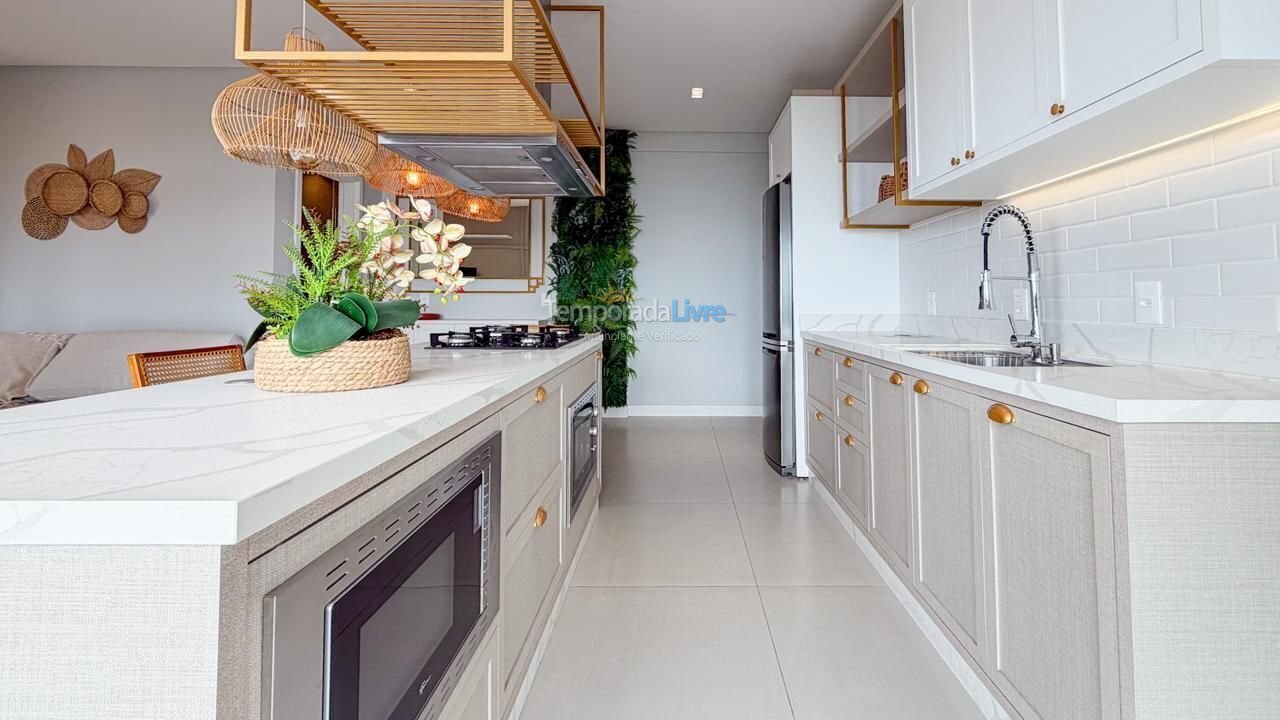 Apartment for vacation rental in Bombinhas (Praia de Bombas)