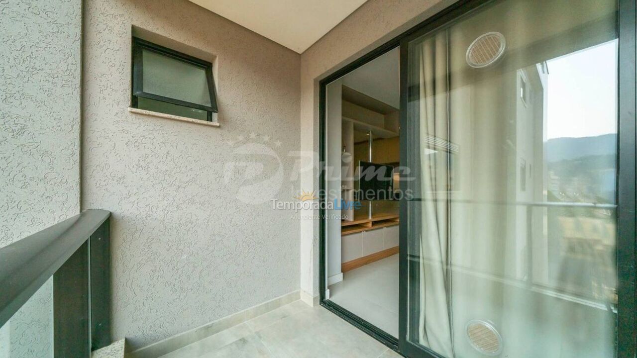 Casa para aluguel de temporada em Bombinhas (Praia de Bombas)