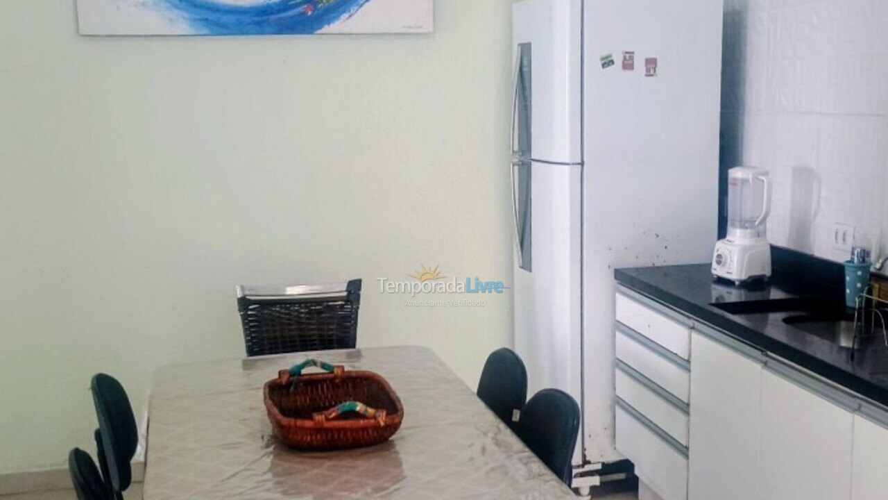 Casa para aluguel de temporada em Praia Grande (Praia do Caiçara)