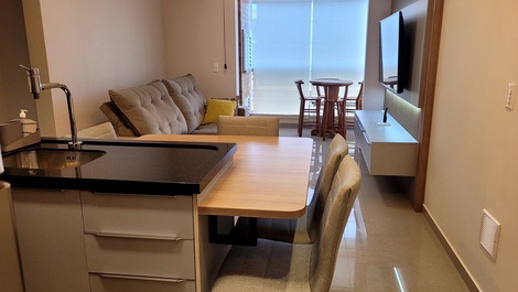 Apartamento NOVO! 400 metros do mar!