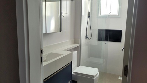 Apartamento NOVO! 400 metros do mar!