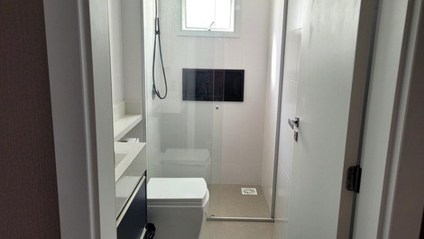Apartamento NOVO! 400 metros do mar!