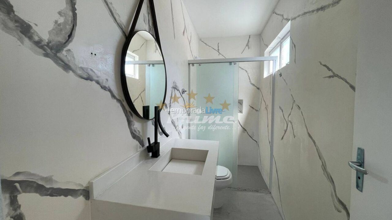 Apartamento para aluguel de temporada em Bombinhas (Praia de Bombinhas)