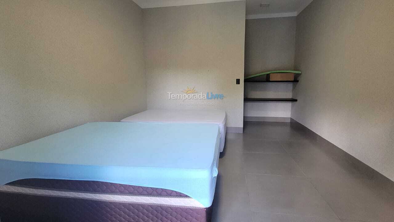 Casa para aluguel de temporada em Fronteira (Condomínio Meu Chão)