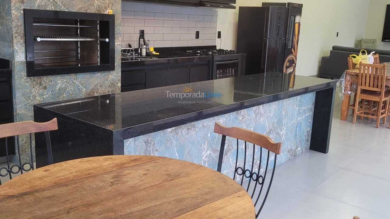 Casa para aluguel de temporada em Fronteira (Condomínio Meu Chão)