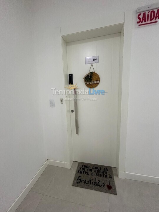 Apartamento para alquiler de vacaciones em Bombinhas (Praia de Bombas)