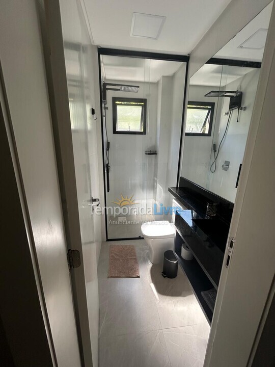 Apartamento para alquiler de vacaciones em Bombinhas (Praia de Bombas)