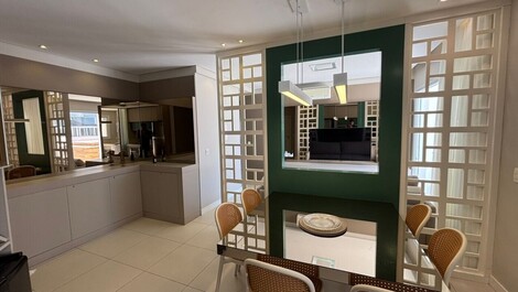 Beautiful apartment for the season.