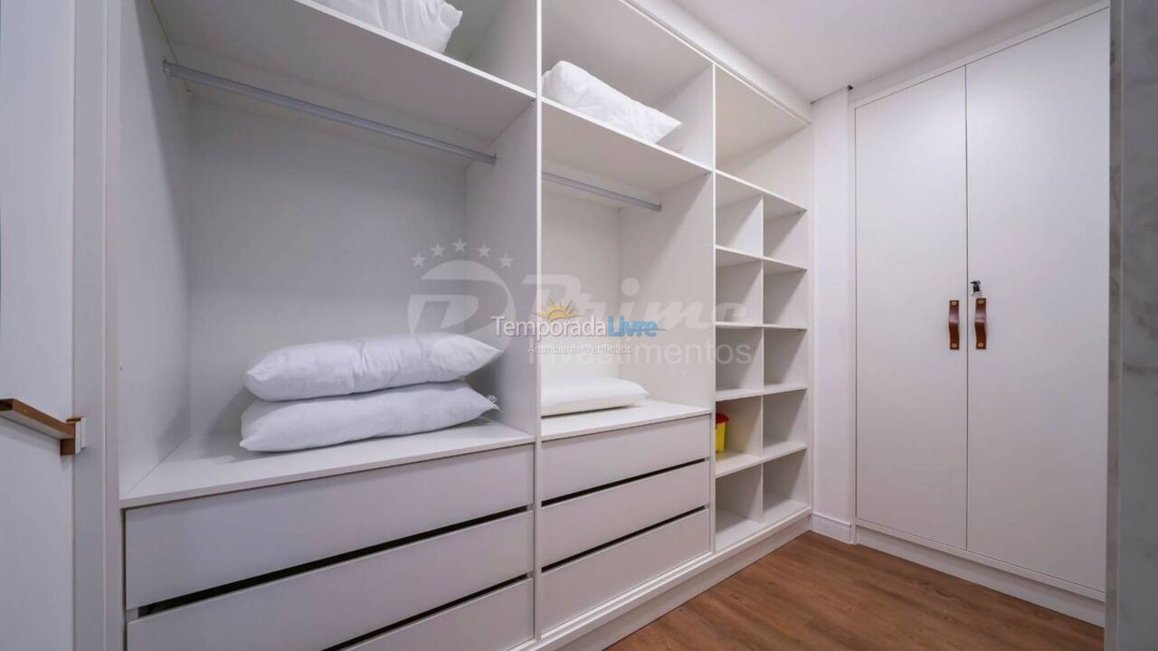 Apartment for vacation rental in Bombinhas (Praia de Bombas)