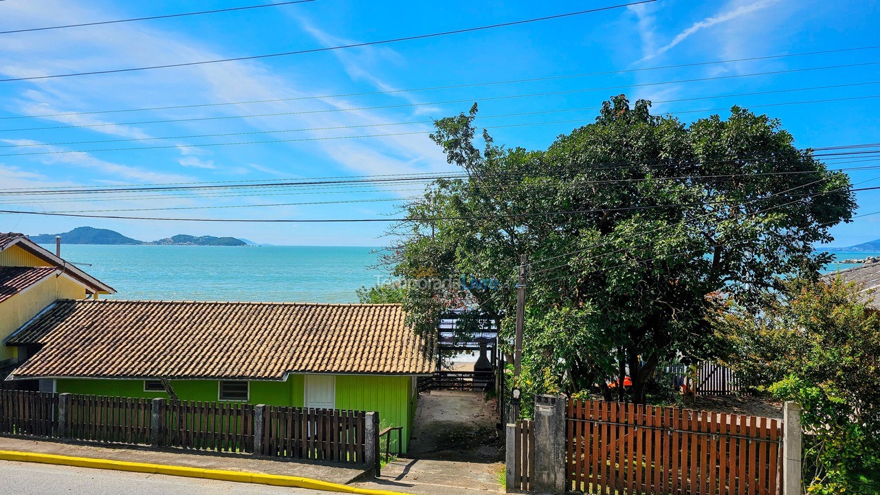House for vacation rental in Governador Celso Ramos (Costeira da Armação)