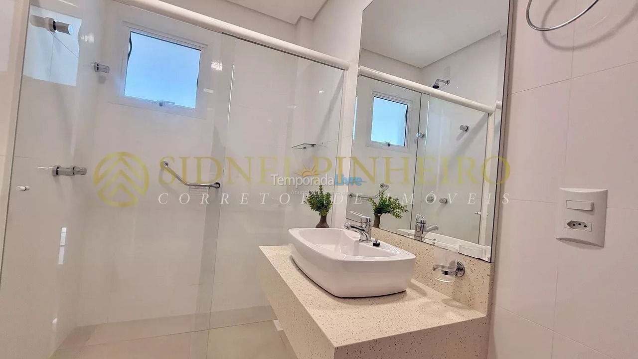 Apartment for vacation rental in Bombinhas (Mariscal)
