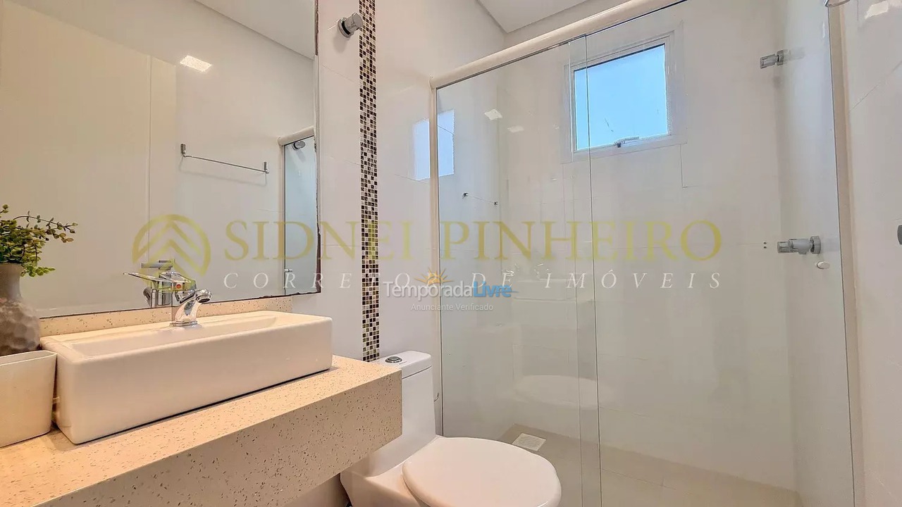Apartment for vacation rental in Bombinhas (Mariscal)