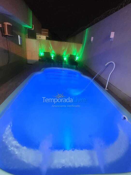 Casa para aluguel de temporada em Araruama (Três Vendas)