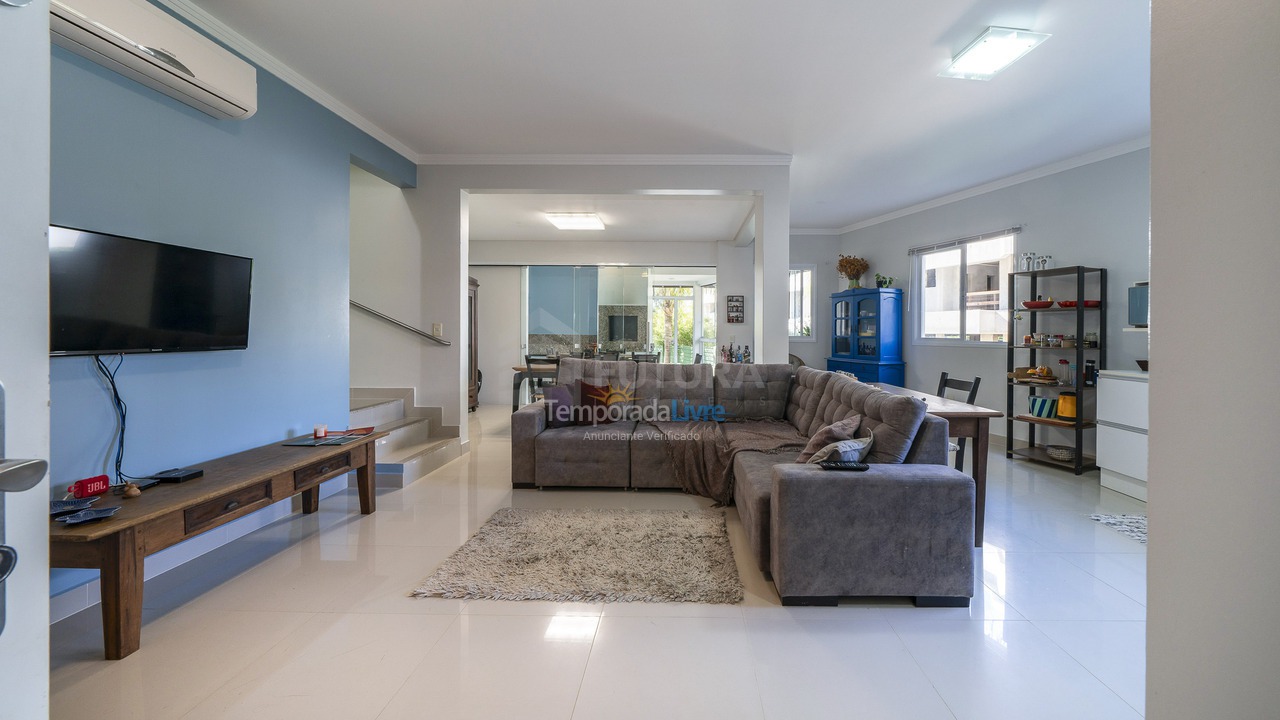Apartamento para alquiler de vacaciones em Bombinhas (Praia de Quatro Ilhas)