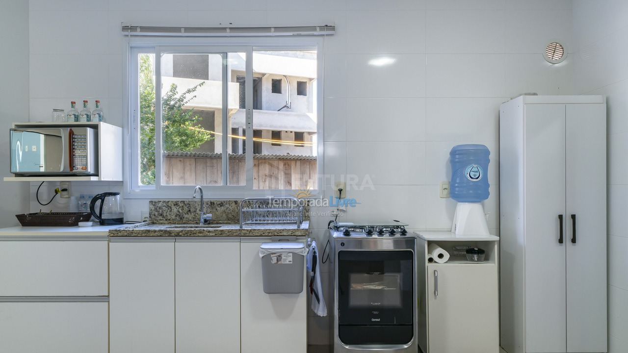 Apartamento para alquiler de vacaciones em Bombinhas (Praia de Quatro Ilhas)