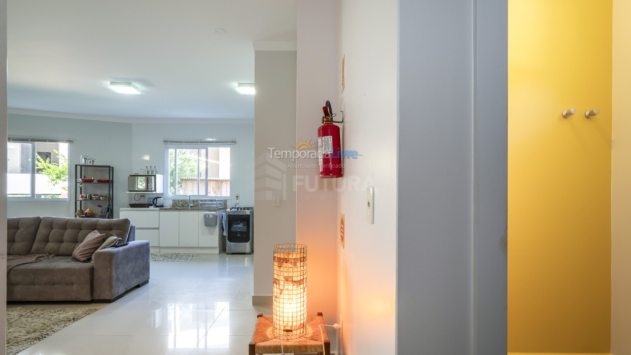 Apartamento para alquiler de vacaciones em Bombinhas (Praia de Quatro Ilhas)