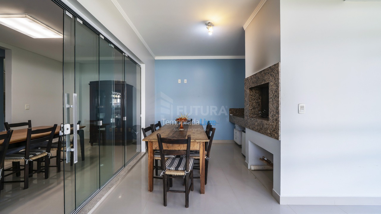 Apartamento para alquiler de vacaciones em Bombinhas (Praia de Quatro Ilhas)