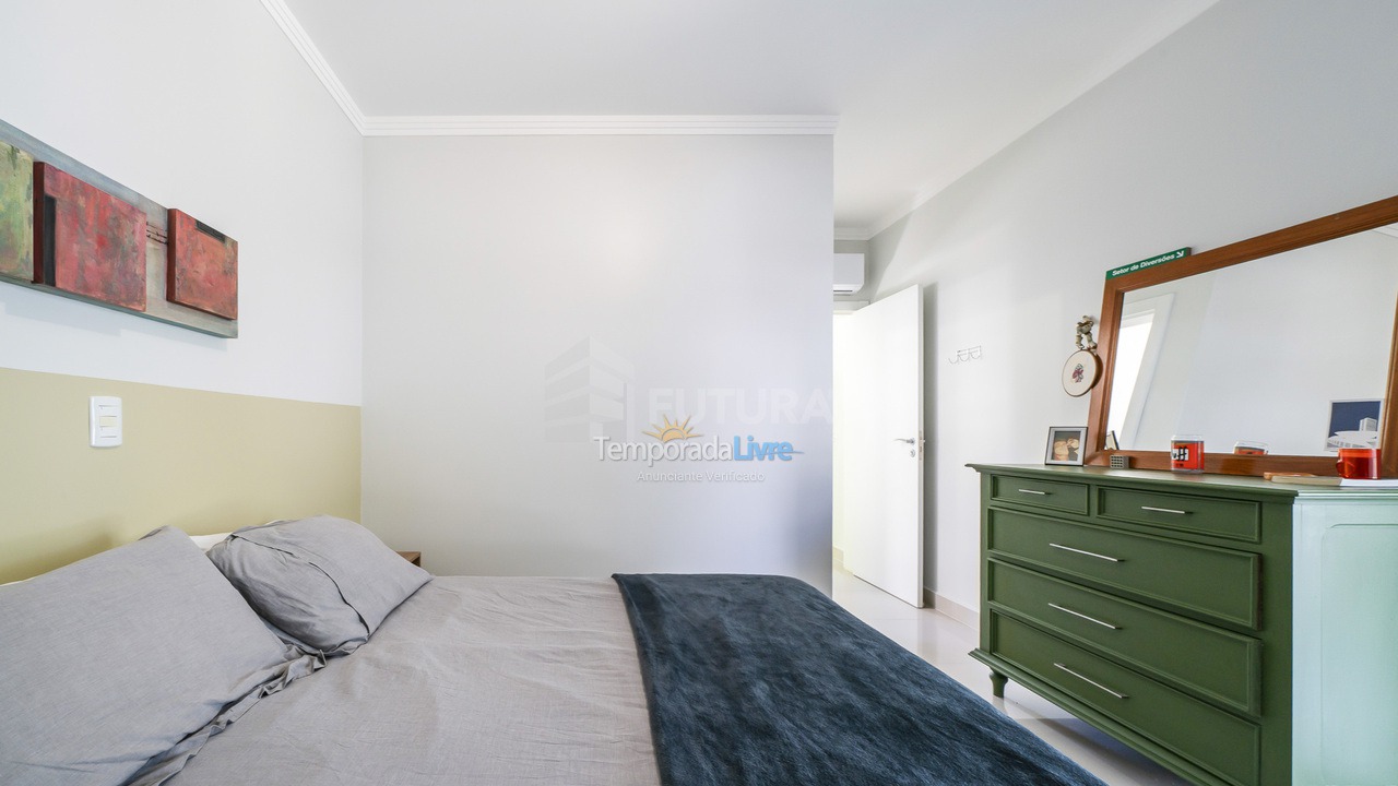 Apartamento para alquiler de vacaciones em Bombinhas (Praia de Quatro Ilhas)