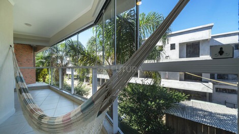 Apartamento triplex frente al mar en la playa de Quatro Ilhas, Bombinhas, 4 suites con acceso