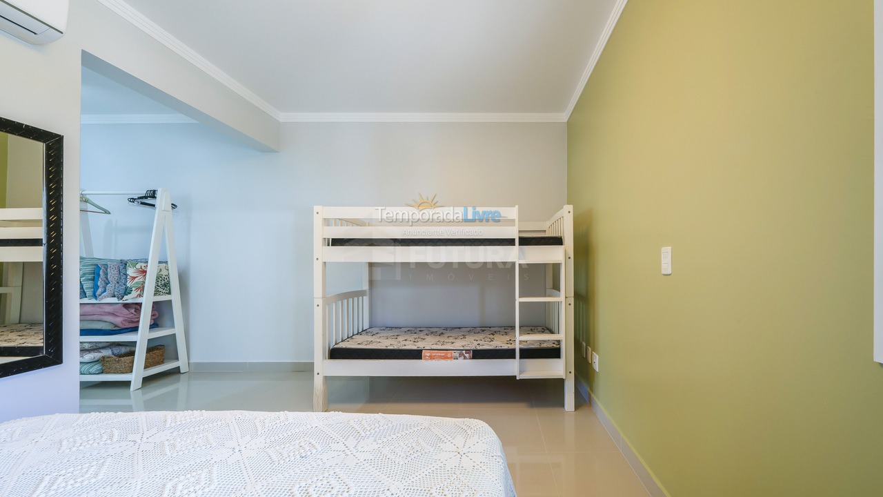 Apartamento para alquiler de vacaciones em Bombinhas (Praia de Quatro Ilhas)