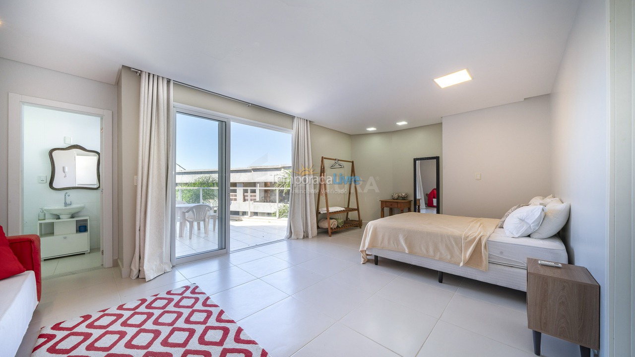 Apartamento para alquiler de vacaciones em Bombinhas (Praia de Quatro Ilhas)
