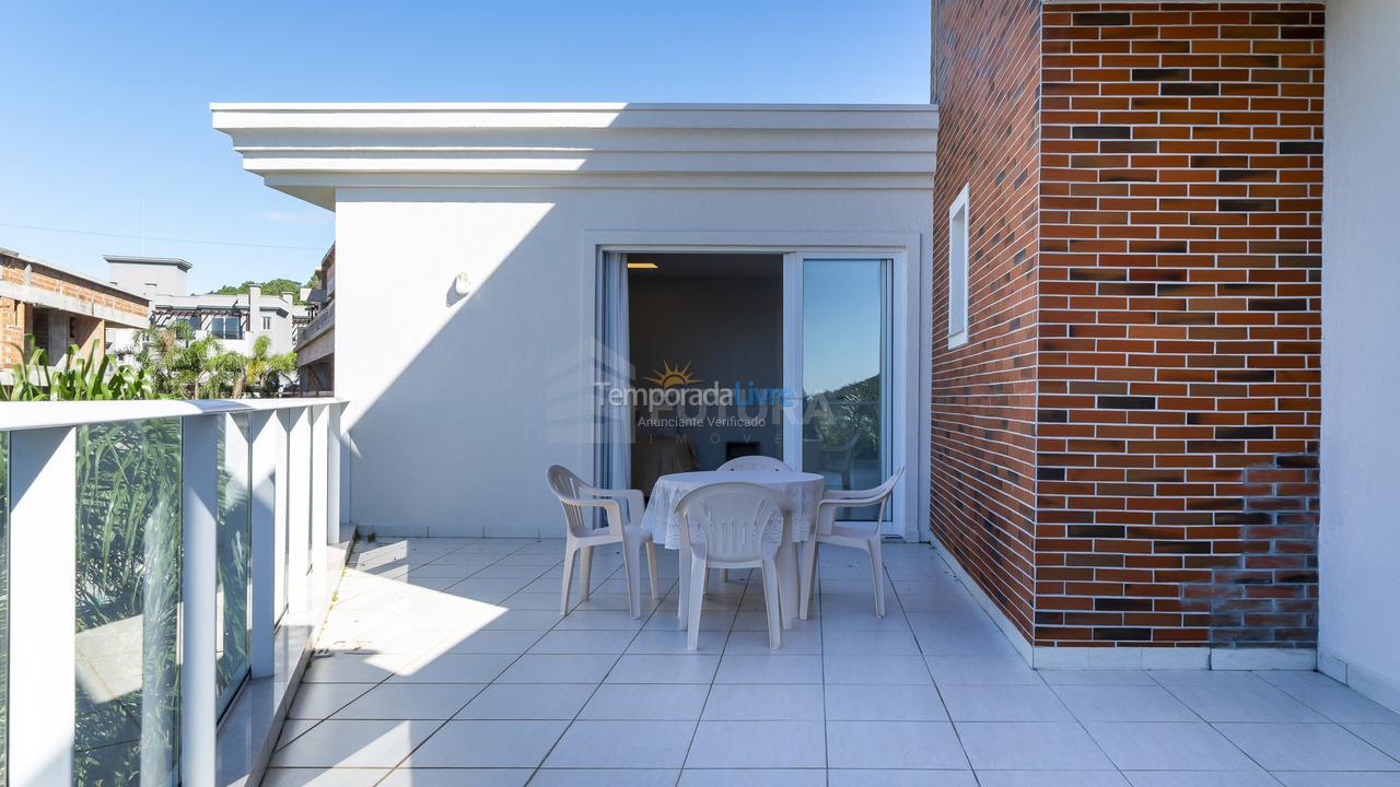 Apartamento para alquiler de vacaciones em Bombinhas (Praia de Quatro Ilhas)