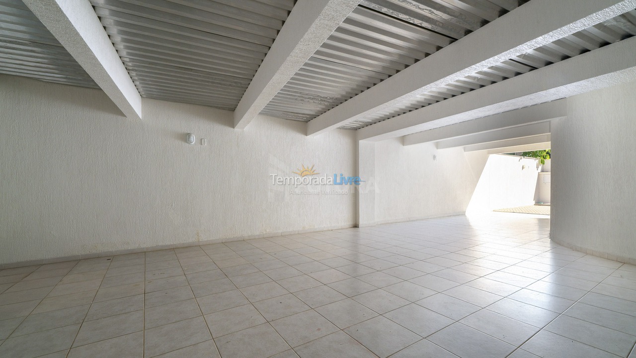 Apartamento para alquiler de vacaciones em Bombinhas (Praia de Quatro Ilhas)