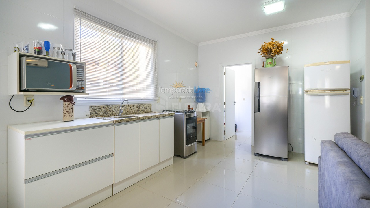 Apartamento para alquiler de vacaciones em Bombinhas (Praia de Quatro Ilhas)