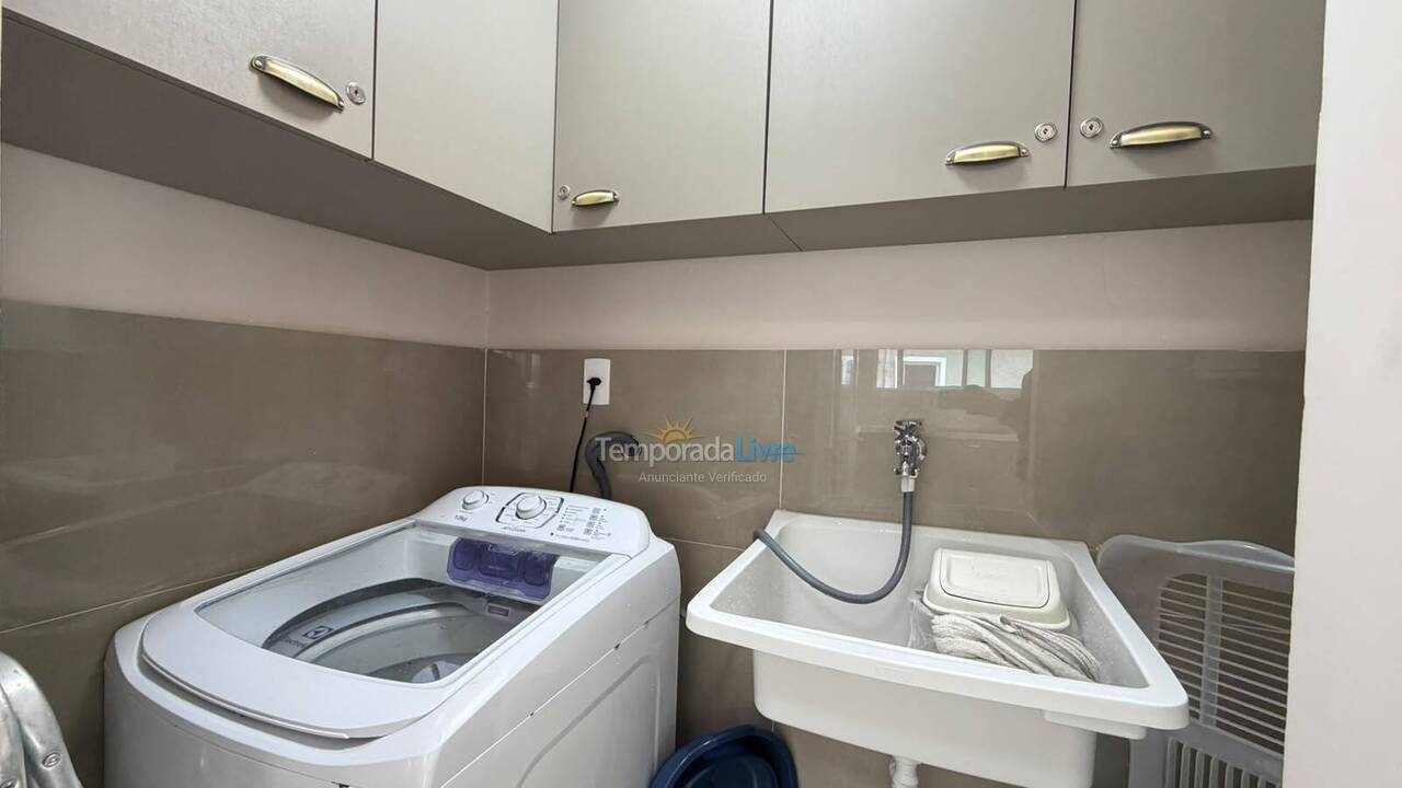 Apartamento para aluguel de temporada em Bombinhas (Canto Grande)