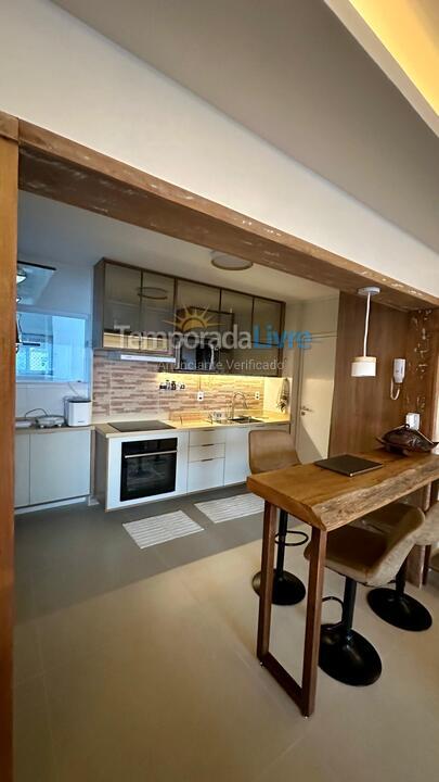 Apartamento para aluguel de temporada em Guarujá (Vila Alzira)